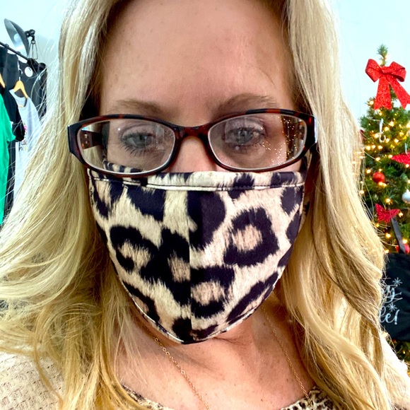 Face mask Cheetah, great add on - Picture 1 of 2
